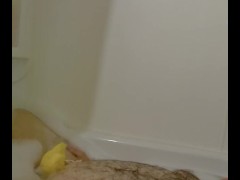 un bain avec mousse
