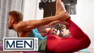 MEN - Sementales duros Felix Fox, Tayler Tash y Olivier Robert en un trío gay hardcore