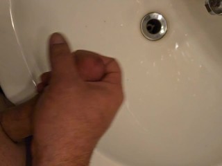Cumahot in Sink
