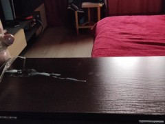 Трахаю секс-игрушку, кончаю, и продолжаю дрочить