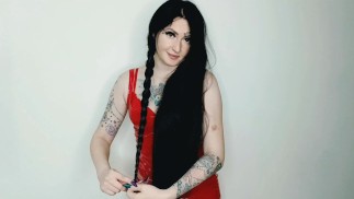 Я знаю, что ты любишь дрочить на роскошных брюнеток. Фетиш длинных волос.