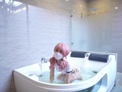 白虎女孩清洗骚穴，淫水止不住往下流 - Screenshot 11 of 16 - 国产