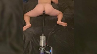 Huge ass bubble butt guy fucks with vacuum cleaner