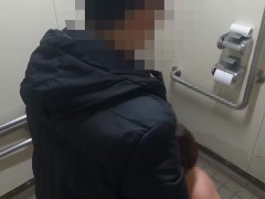 【電マ攻め＆フェラ】2024年1月7日に深夜の公園で撮った電マ攻め＆フェラシーン【24-No01-05】