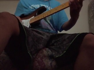 (на всех платформах) Родители стонут в другой комнате, пока я играю на гитаре 4