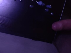 Кончаю на стол - Screenshot 16 of 16 - Cum