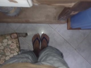 feets.