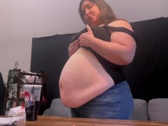 A BURGER FOR YOUR FEEDEE