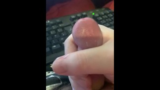 Degenerierter Gooner Spielt Mit Feuchtigkeitscreme Mit Seinem Schwanz