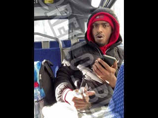 Вытащите быстро и гайку во время поездки на метро