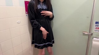 [Crossdressing] Masturbación japonesa con mucha eyaculación en un lindo uniforme 💕