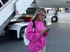 Dating on an airplane ended in wild orgasms - Screenshot 1 of 16 - Merida Sat