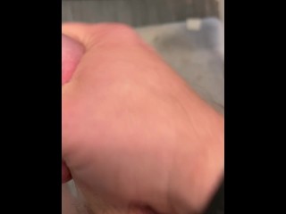 Поглаживание в ванной комнате