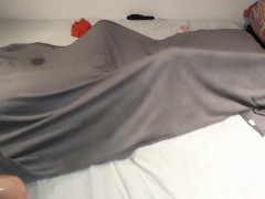 Big bed wetting - Screenshot 14 of 16 - Piss