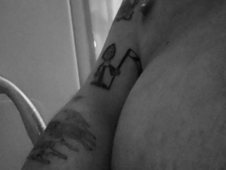 Маленькое чудовище, маленькая моча