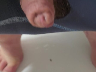 Писание в дырку в трусах