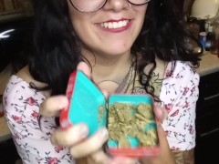 Tutorial:brownies voladores 😈👽🌼🌸🥰🎃💋✨ - Screenshot 3 of 16 - Stoner Girl
