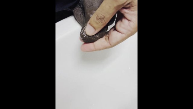 pissingselfplayforeskin
