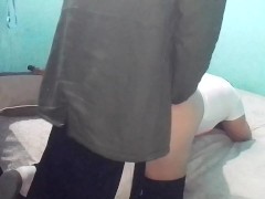 tengo sexo de perrito con chica de remera blanca en pleno invierno