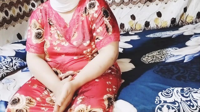ام محمود تنيك من صديق ابنها سكس مصري بصوت واضح كلام يهيج وسخ