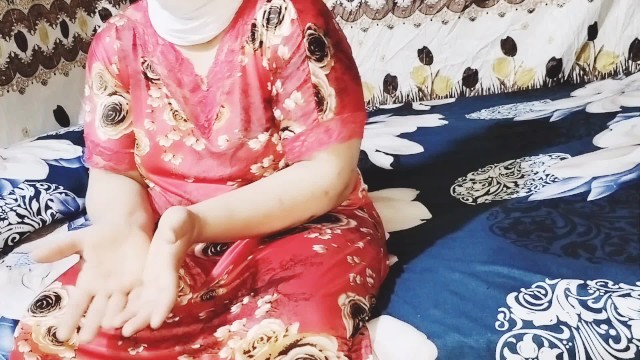 ام محمود تنيك من صديق ابنها سكس مصري بصوت واضح كلام يهيج وسخ