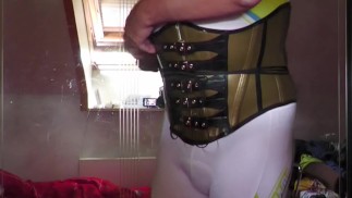 Heavy Buckle Latex Korsett Training