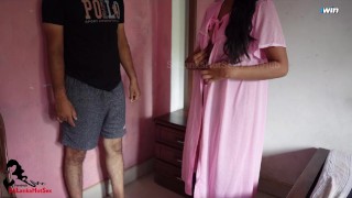 ගෙදර අය එන්න කලින් වැඩක් කරමුද - Cheating on my Girlfriend with the Young Hot Neighbor - Sri Lanka