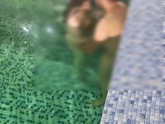 سکس با نفر سوم تو استخر کیر کلفت داخل آب میکنه منو - Screenshot 4 of 16 - Sharing Bed