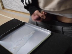 【大量射精】トレーに大量射精する男子【ショート動画】 - Screenshot 13 of 16 - 自撮り