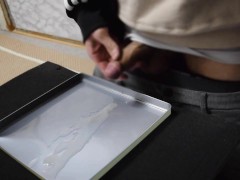 【大量射精】トレーに大量射精する男子【ショート動画】 - Screenshot 14 of 16 - 大量射精