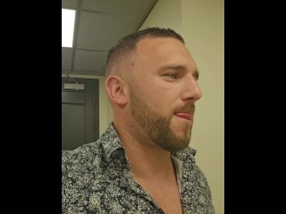 Un couple m'a contacté pour baisers madame