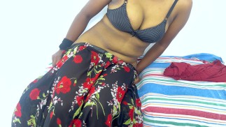 ඇතුලේ යවන්නද Sri Lankan married girl cheating with boyfriend