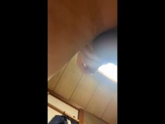 オナニー スマホ自撮りオナニー下からの手コキオナニーで大量の精液を射精する変態オヤジ ゲイ バイ