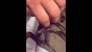 Показываю жене шелковый чехол для трусиков с моей спермой