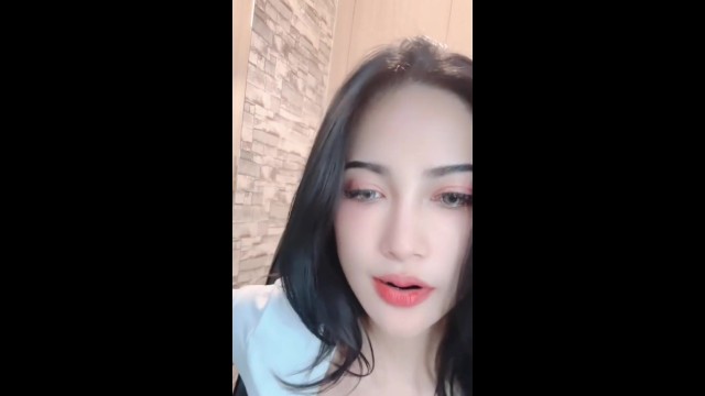 Живые сексуальные девушки