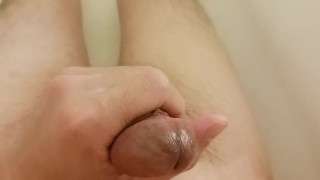 Assistindo Pornhub Pornô de Masturbação e se masturbando com óleo de coco e CUMMING!