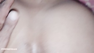 Ngentot cewek cantik jilbab muslimah tanpa kondom. Dia tak mau lepas hijab saat ngentot-Evesyantika