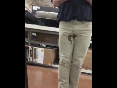 Another Store Wetting - Screenshot 5 of 16 - Piss