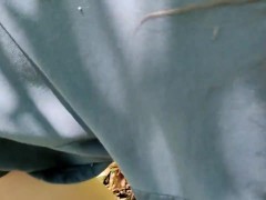 Прогулка без штанов. Моя попка наслаждается природой - Screenshot 11 of 16 - пизда