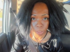 Testing out-door fun with Honey Play Box vibrator toy
