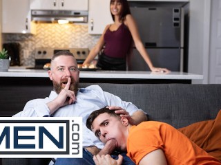 MEN - Maverick Sun Weiß Nicht, Dass Der Patenonkel Seiner Freundin, Daddy Cakes, Geil Auf Twink-Arsch Ist