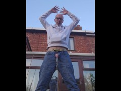 Pissing Compilation - Screenshot 5 of 16 - Pissing