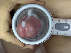 You have seen the ads on Pornhub, let’s test the toy to see if it’s any good.