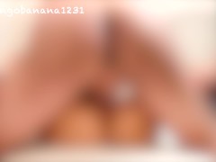 【潮吹き】気持ち良すぎて…泣いて噴水のように大量潮吹きする淫乱人妻。パイパンマンコに最後は中出しで放心状態になる変態熟女【ハメ撮り 素人投稿 個人撮影】 - Screenshot 8 of 16 - 素人 熟 女