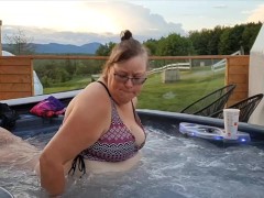 Un peux de plaisir dans le jacuzzy