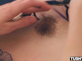 TUSHYRAW Anal-Crazy Baddie Maya Loves Having Her Ass Used screenshot number 1