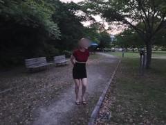 公園にお散歩に行ったら入れられちゃった。パンティー丸見えで歩かされ、最後はたっぷり中出しされちゃった。  知らない男性も見てたけど、それも興奮しちゃって何度もイッちゃった。日本人/人妻//変態/無修正 - Screenshot 1 of 16 - 日本人