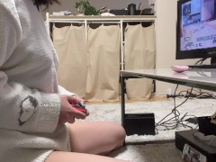 おまんこローターで刺激しながらエーペック○ゲームしてみた - Screenshot 10 of 16 - Hentai