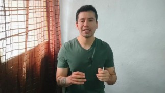 Hombre maduro es penetrado y da verga a taxista bisexual con novia!Relato sexual