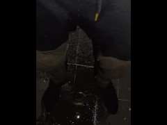 Pissing camouflage jogging pants